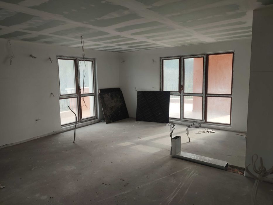 Многостаен апартамент! Площ: 217 кв. м.! парк Борово око!