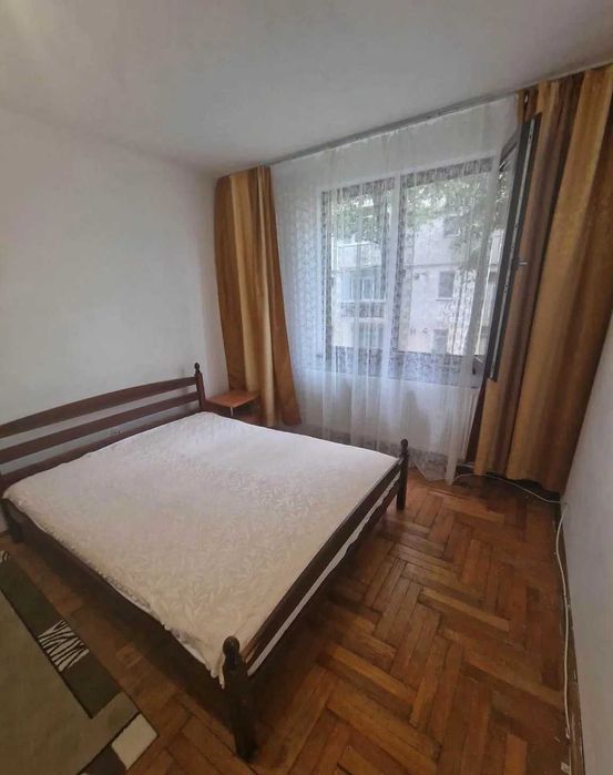 Vand apartament 2 camere