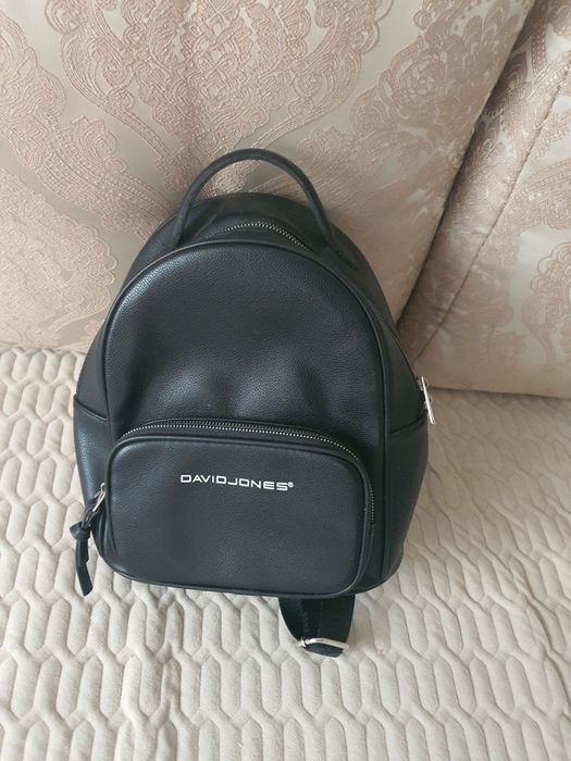 Продам сумки б/у 9 шт за 11 000