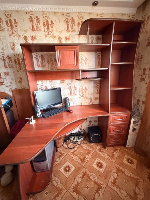 Компьютерный стол
