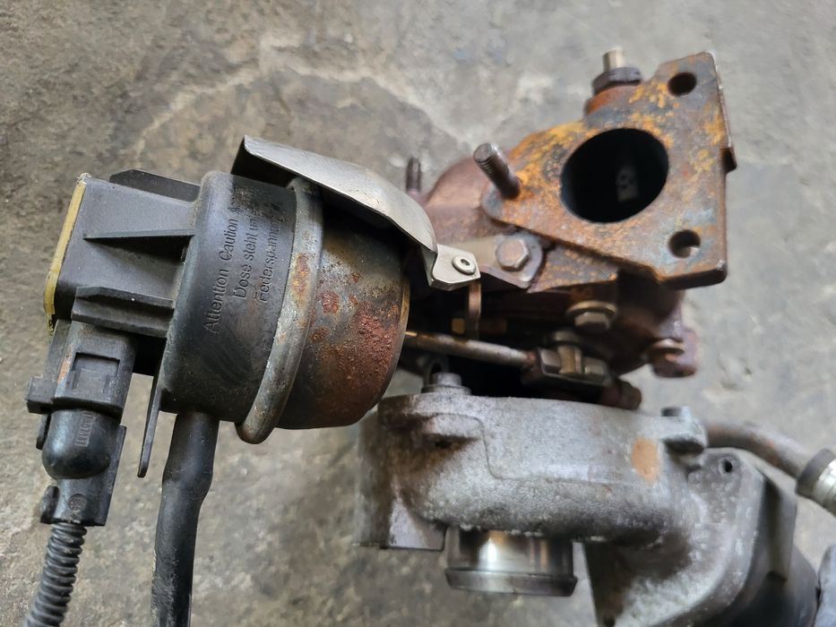 Trirbina audi a6 2.0 tdi caha 170 cp 03L145701E