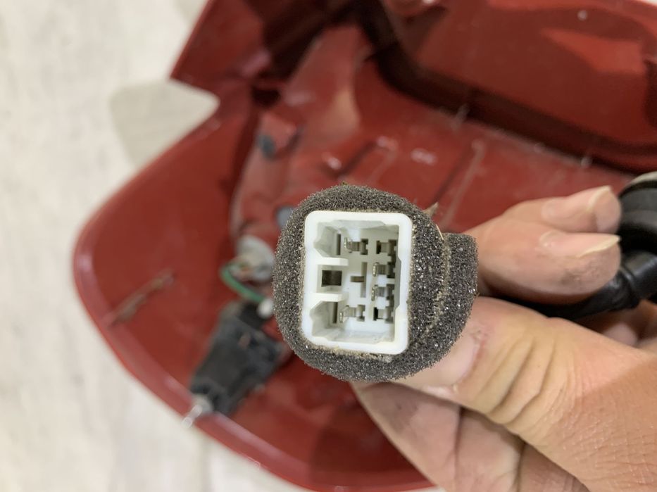 Lampa stop dreapta, Kia Picanto, 2017, 2018, 2019, 2020, 2021, 2022, cod origine OE 32228915.