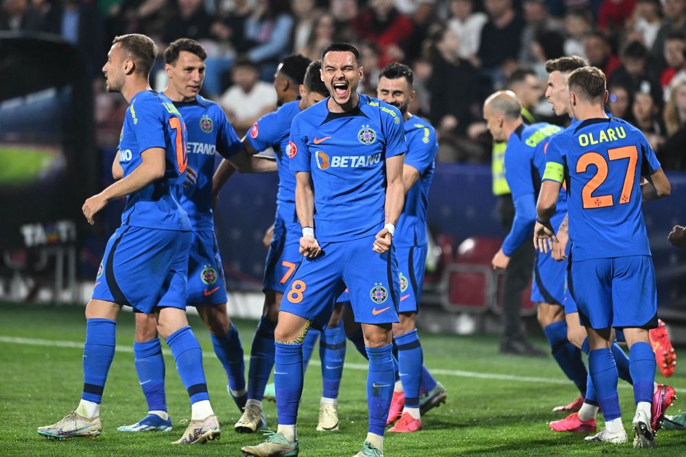 Tricou FCSB Adrian Sut jucat in meci cu CFR