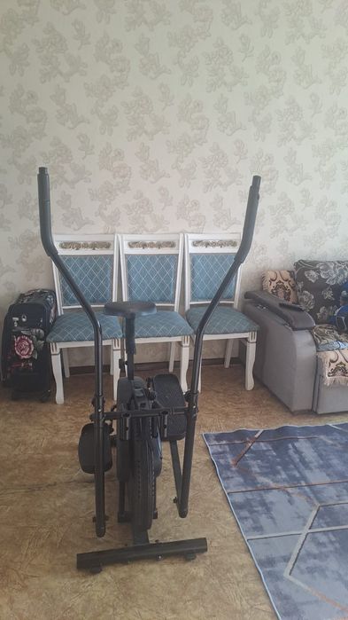 Тренажерный велосипед