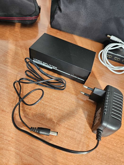 Splitter HDMI VGA Extender Video pe mai multe ecrane Duplicare