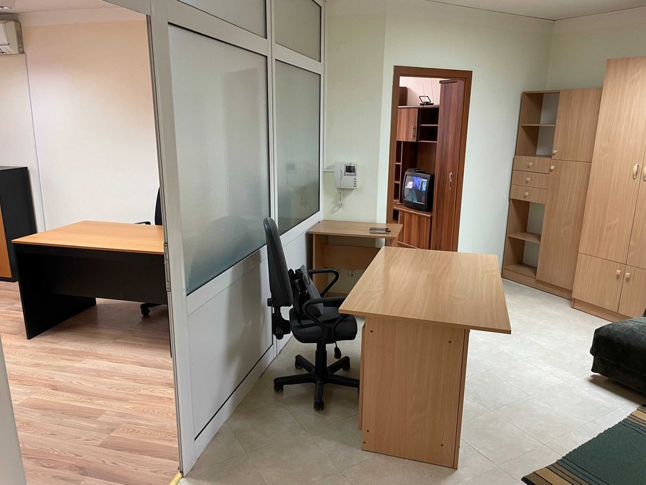 Дава се под наем Офис в София, Център - 100 кв.м за 660 € - Снимка #13