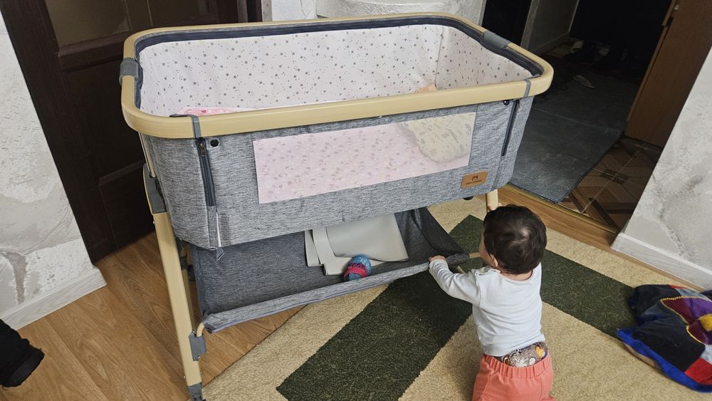 Манеж-кровать для новорождённых