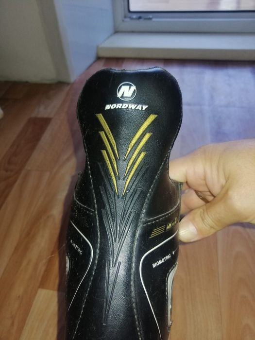 Продам    коньки