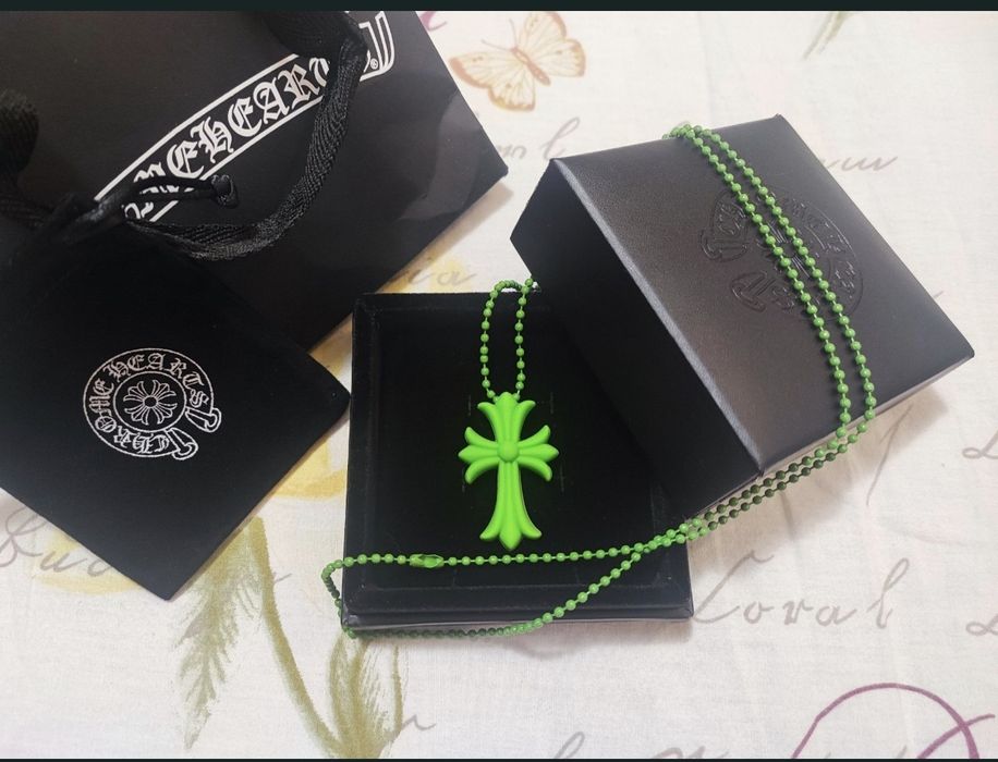 Cruce Chrome Hearts Silicon