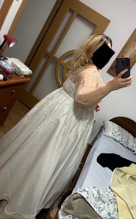 Rochie de mireasa (marime mare)