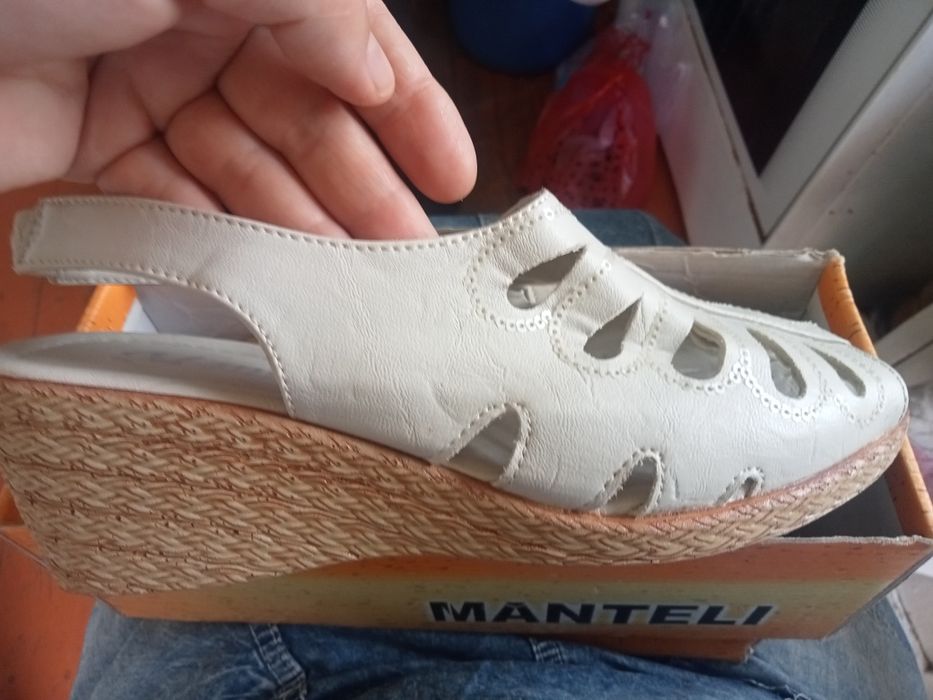 Продам Басаножки новые