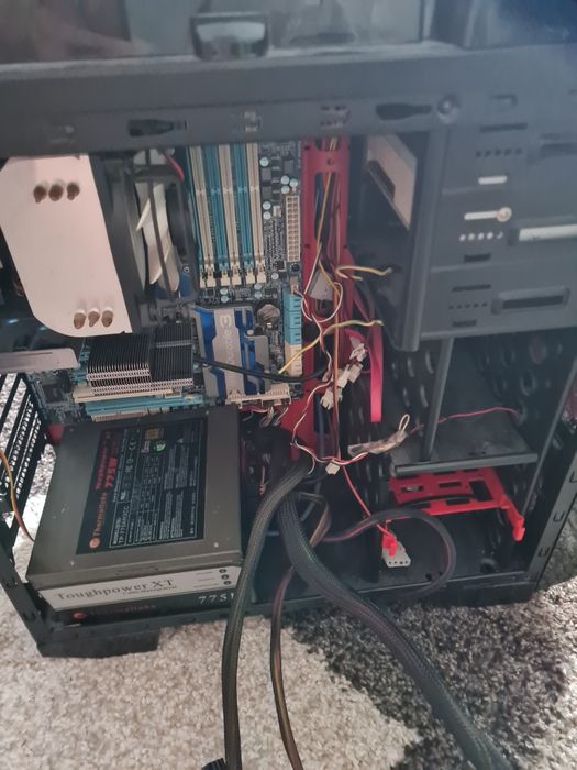 Ram ddr4 ,  carcasa PC ,  sursa