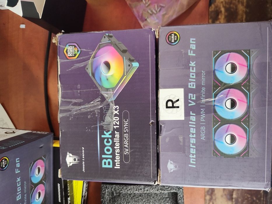 Set ventilatoare albe tip Lianli Unifan 3x pack ,tip block chain,argb