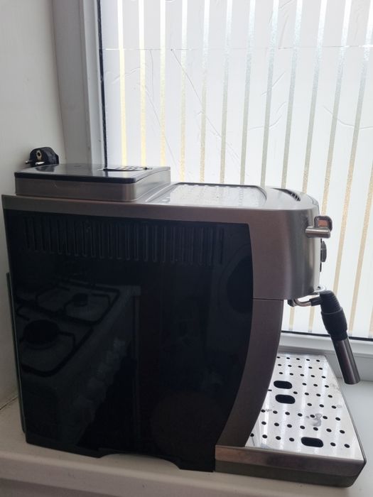 Кофемашина DeLonghi