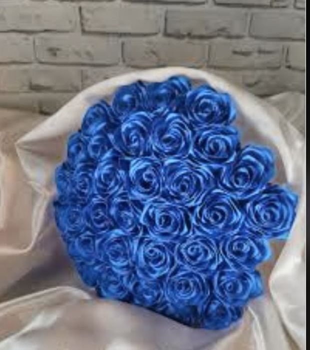 Синия роза из атласной ленты