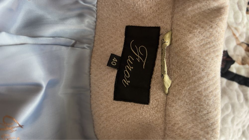 Продам пальто весна-осень