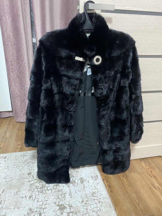 Продам шубу норковую