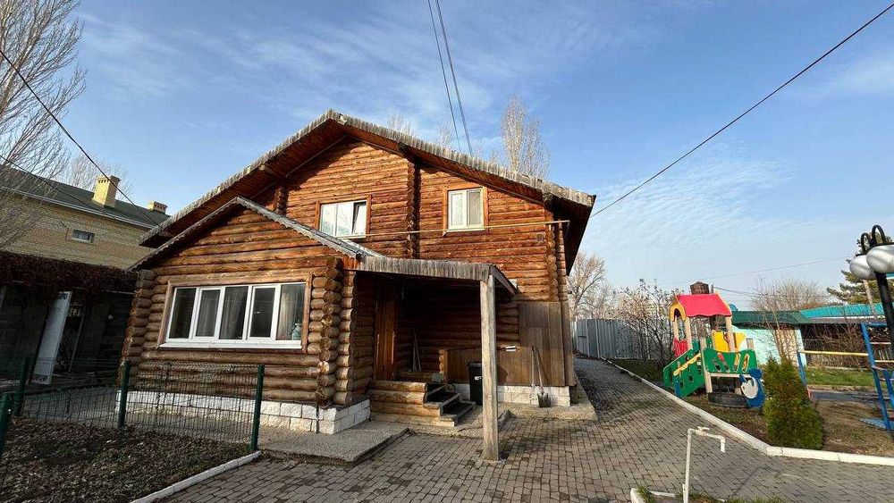 3 дома на территории 34 соток