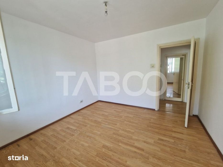 De vanzare apartament 2 camere Obor balcon mare proximitate excelenta