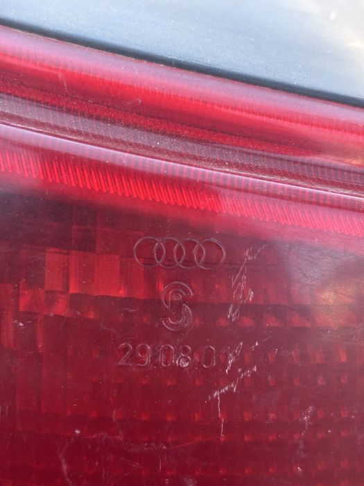 Предна броня, фарове и стопове за Audi A4 (Комби)