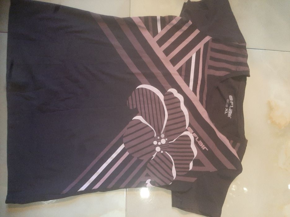 Ризи  тениски  блуза