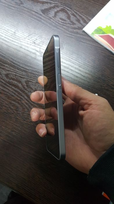 Samsung A17 edial holatda 6/128