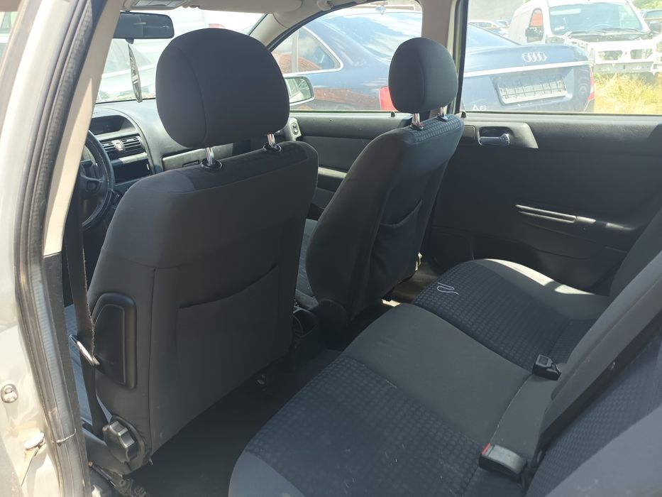 Продавам opel astra g комби на части 1.7 дизел