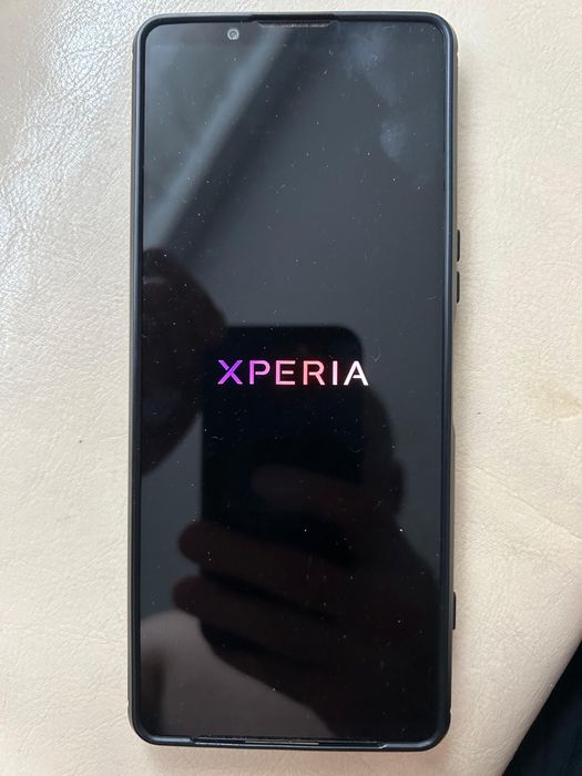 Vând Sony Xperia 1 V dual sim, 12 GB RAM, 256 GB, 5 G