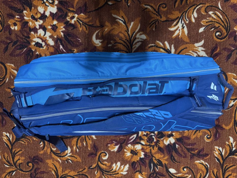 Продам теннисную(бадминтоную сумку)