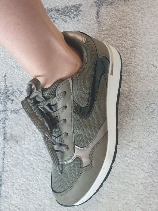 Дамски сникърси  зелени 37 номер