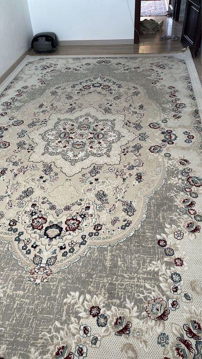 Ковер в отличном состаянии