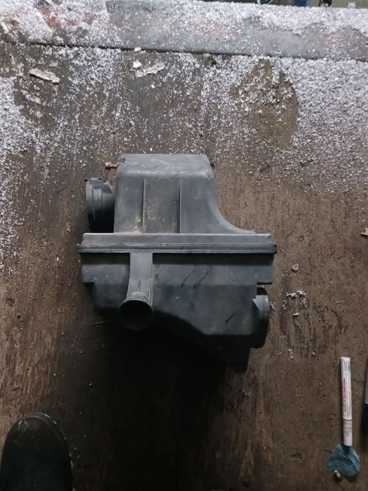 Корпус воздушного фильтра БМВ Е36