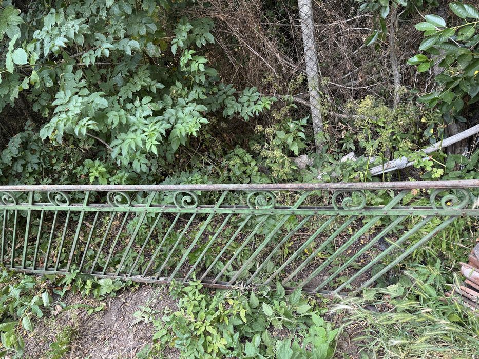 Метален парапет за стълбище