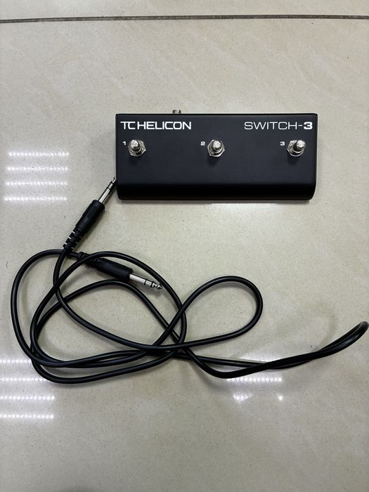 Футсвитч TC Helicon Switch 3