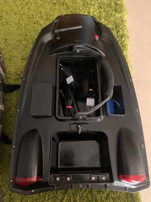 Barcuta pescuit navo model pentru nadit