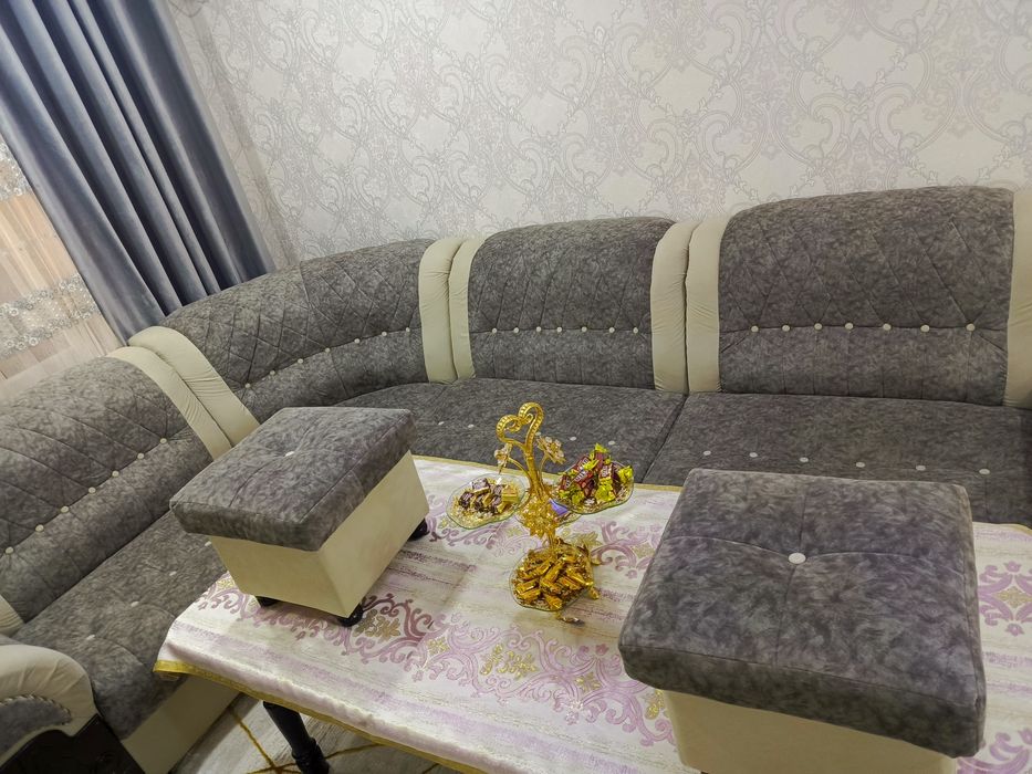продаётся гостиный уголок вышего качества.