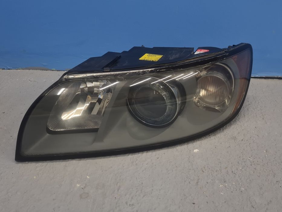 Far Stanga/ Dreapta Xenon Volvo V50