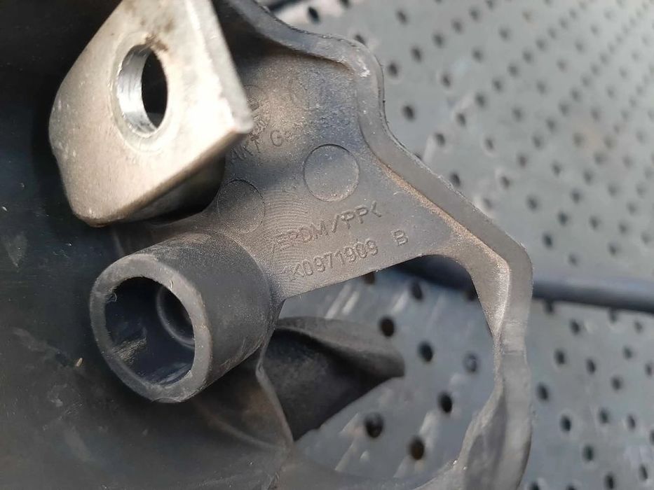 borna baterie plus 2.0 tdi cfh vw  golf 6 skoda octavia 2  1k0971909b