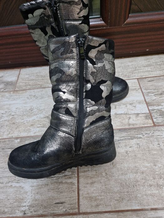 Ботуши за момиче