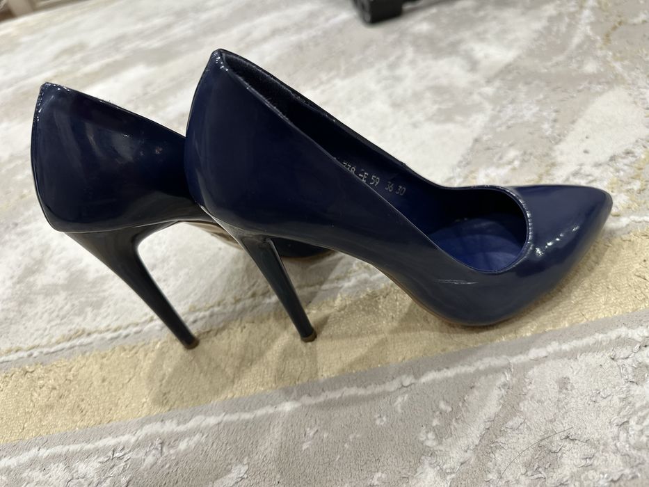 Продам туфли лодочку