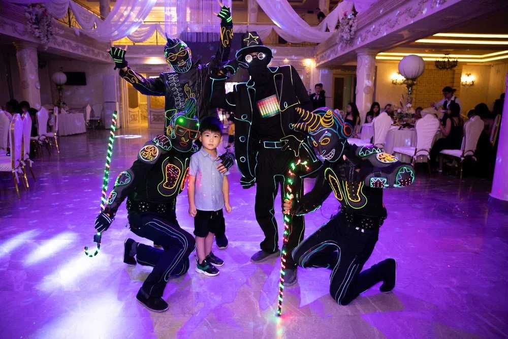 Ваш праздник станет легендой: Лазерное шоу Феникс в Ташкенте!