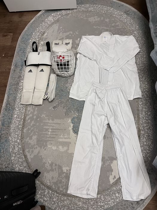 Каратэ кимоно сатылады