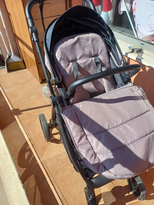 Бебешка количка Мони