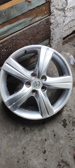 Диски 17 размер тоиота