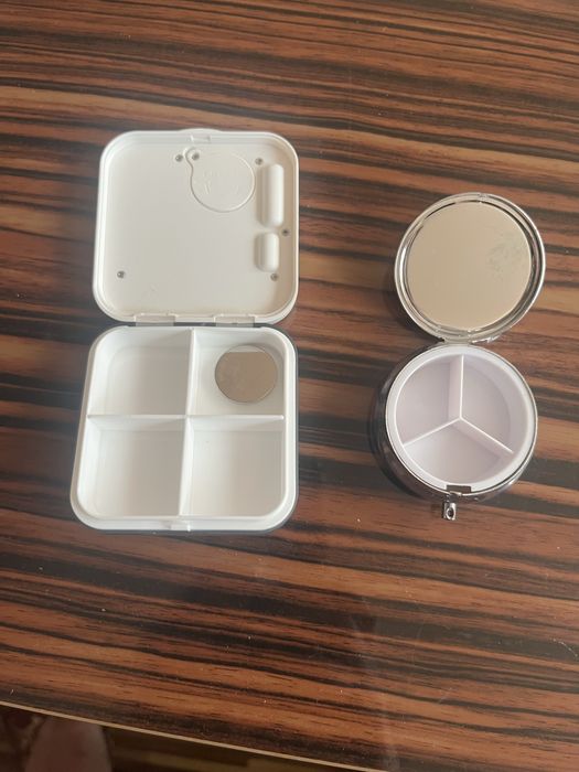 Organizatoare medicamente ( 2 buc )