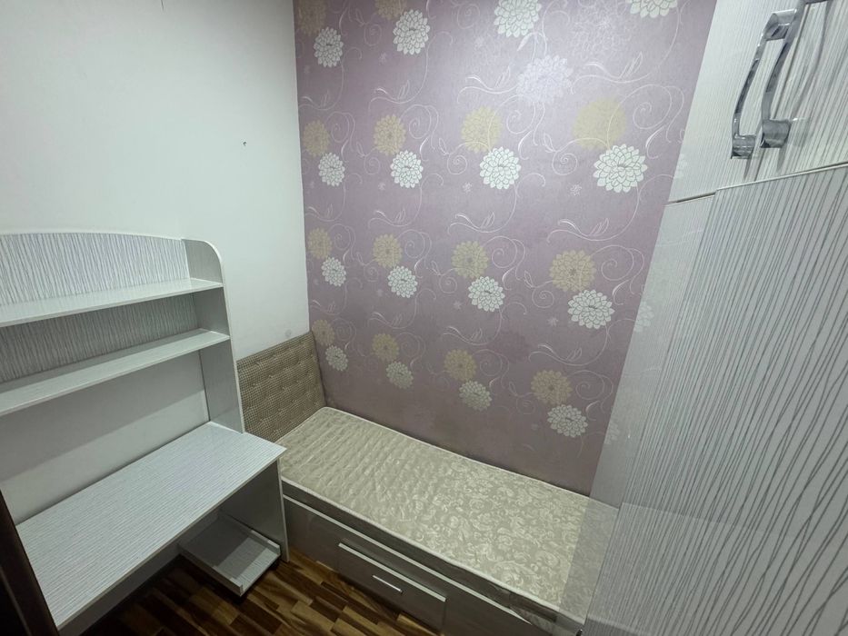 Yakkasaroy Bobur 18 uy sotiladi srochna