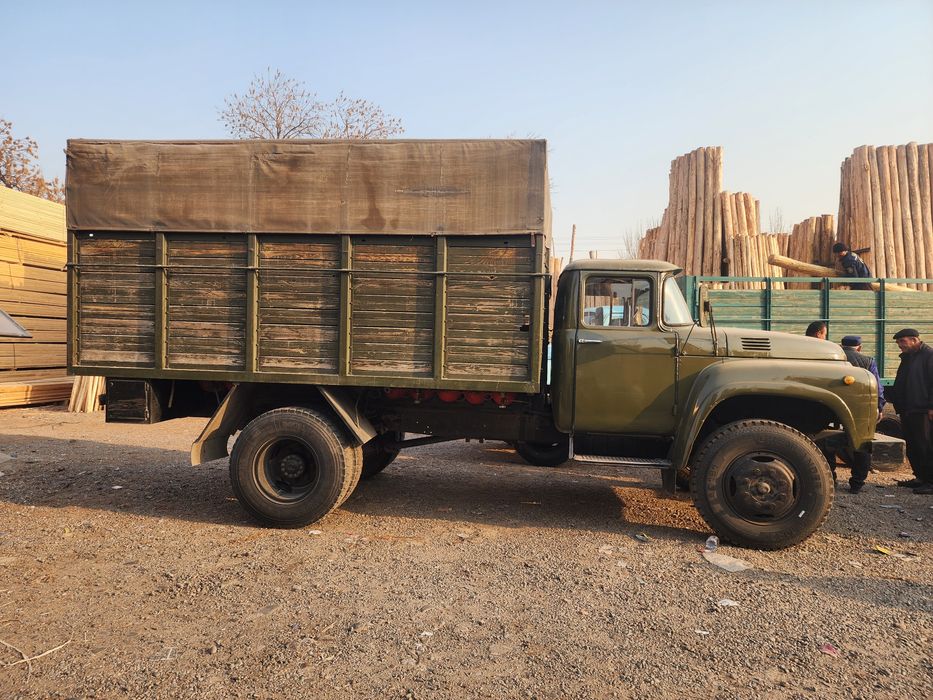 Zil ural mator 1987 yil sotiladi