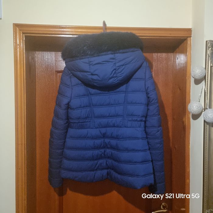 Зимно яке Guess.