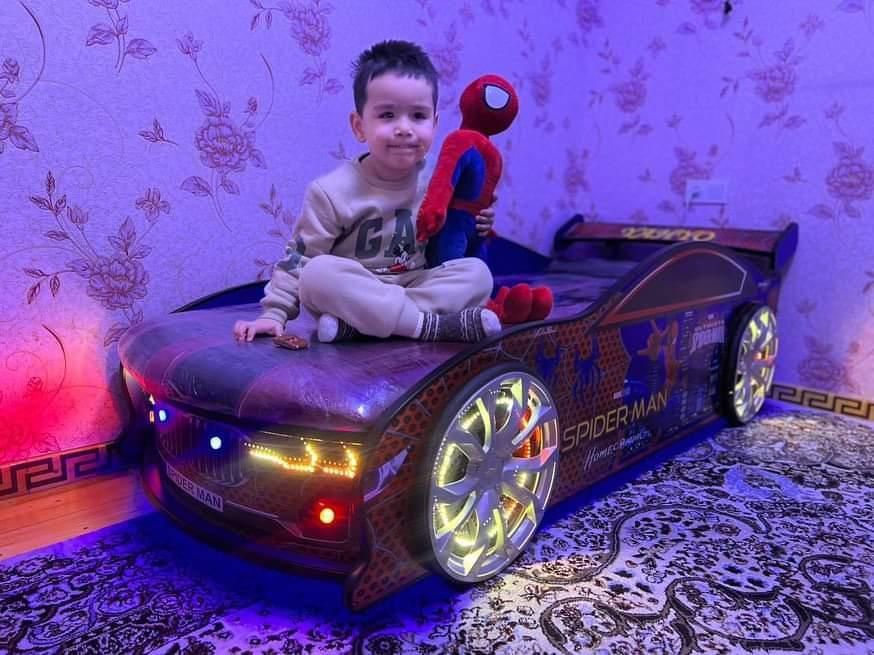 «Vroom!» — кровать для счастливых снов и ярких приключений!