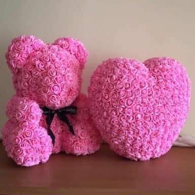 Мечета от вечни рози